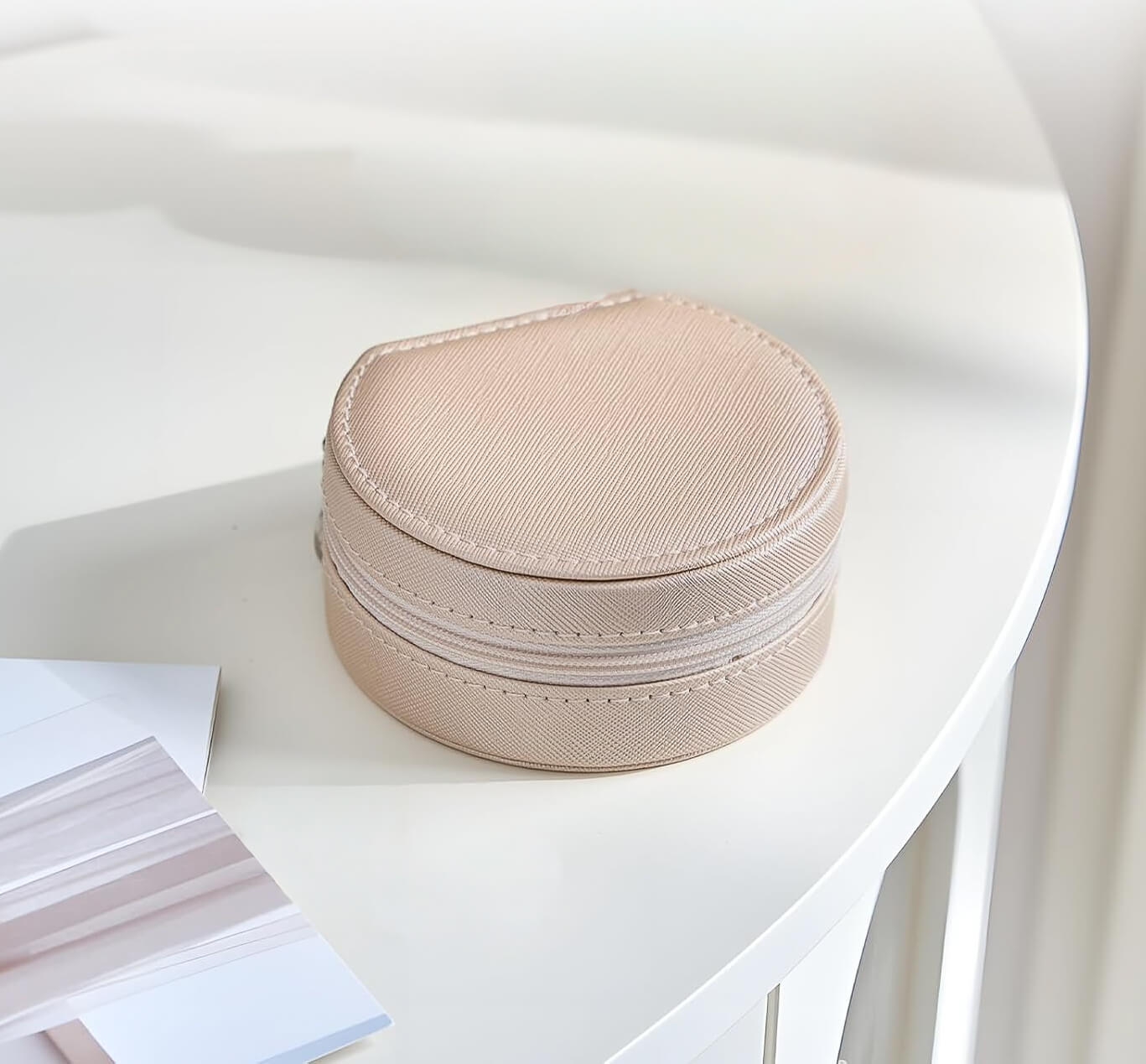 The Mini Vault Jewelry Case