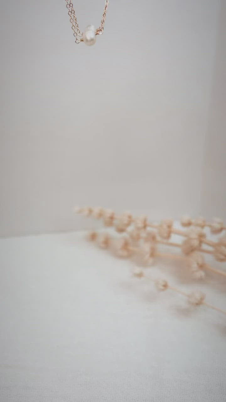 Dainty Pearl Necklace