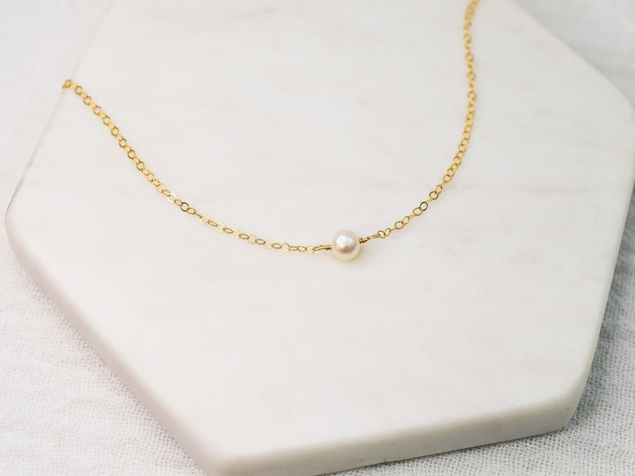 Dainty Pearl Necklace